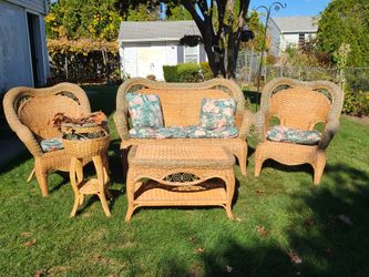 5 Piece Wicker Set