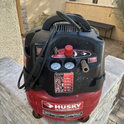Air Compressor 6 Gallon Husky