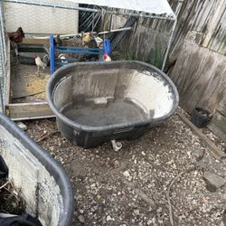 rubber made 100 gal stock tank