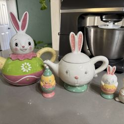 Johana Parker Tea And Salt And Pepper Shaker