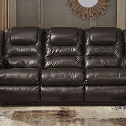 [SPECIAL] Vacherie Chocolate Reclining Sofa

