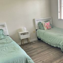 Twin Size Bed Complete 