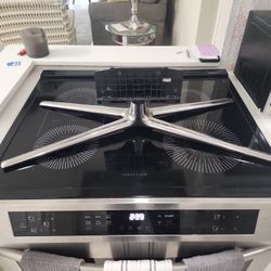 Samsung Turnable quad TV stand for 32 to 55 in TV's