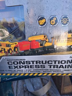 CAT Construction Expess Motorized Train Set