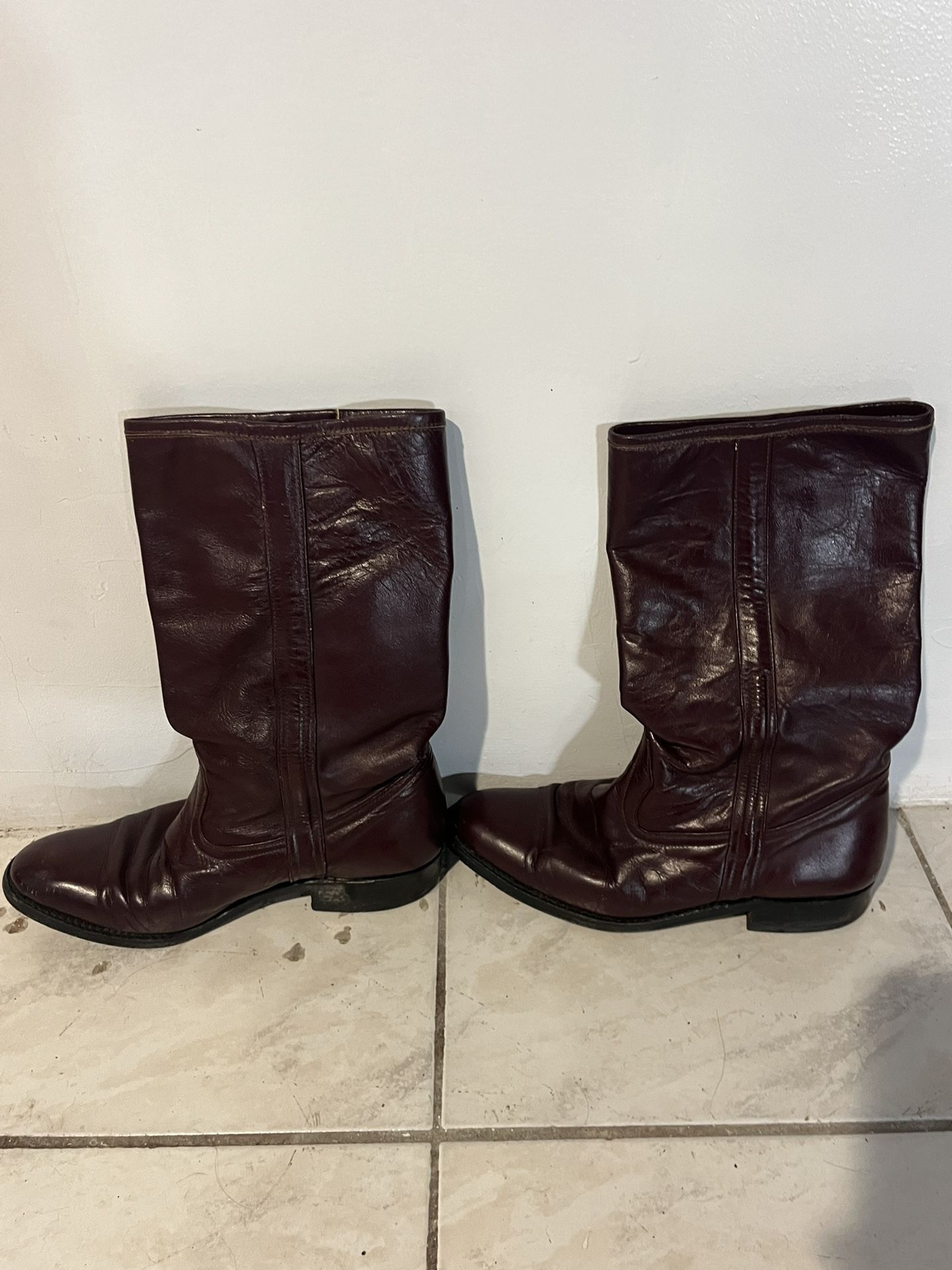 men’s leather Colombia SA size 9