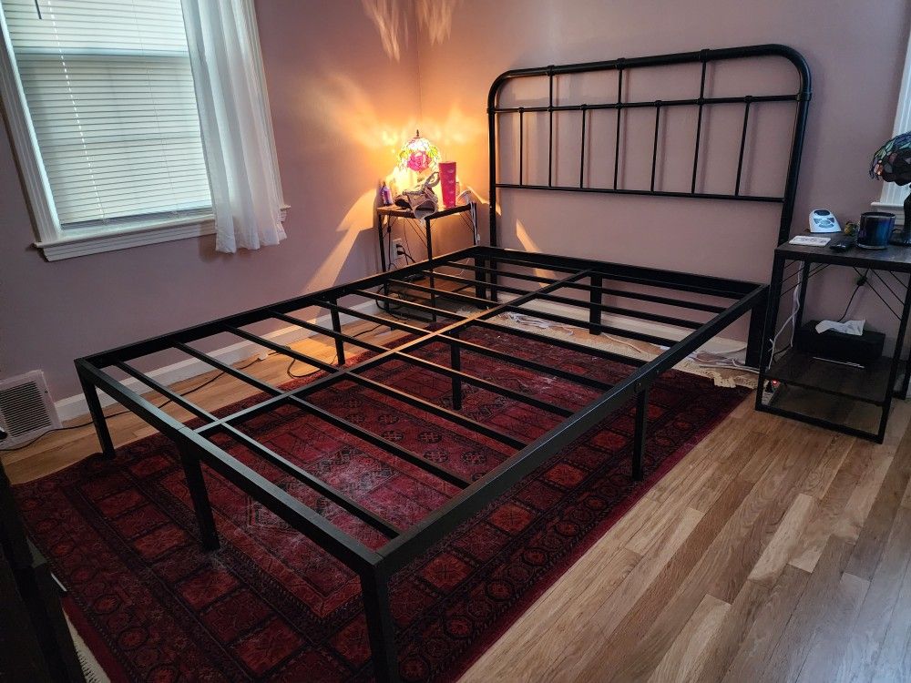 Queen Size Bed Frameand queen Box Spring