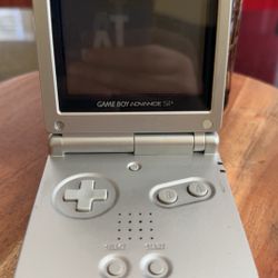 Gameboy Advance SP