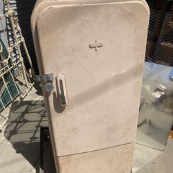 Antique classic vintage 1950s refrigerator pink I love Lucy Americana cool movie prop