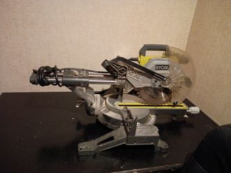 Ryobi sliding compound milter saw