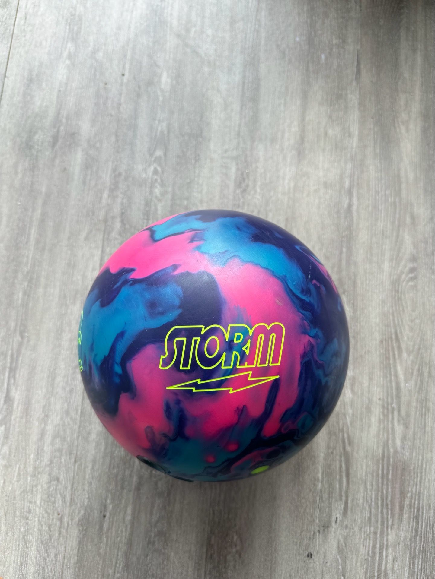 Storm bionic bowling ball 15lb for Sale in Gardena, CA - OfferUp