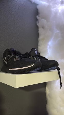 KYRIE INFINITY  ( brand new)