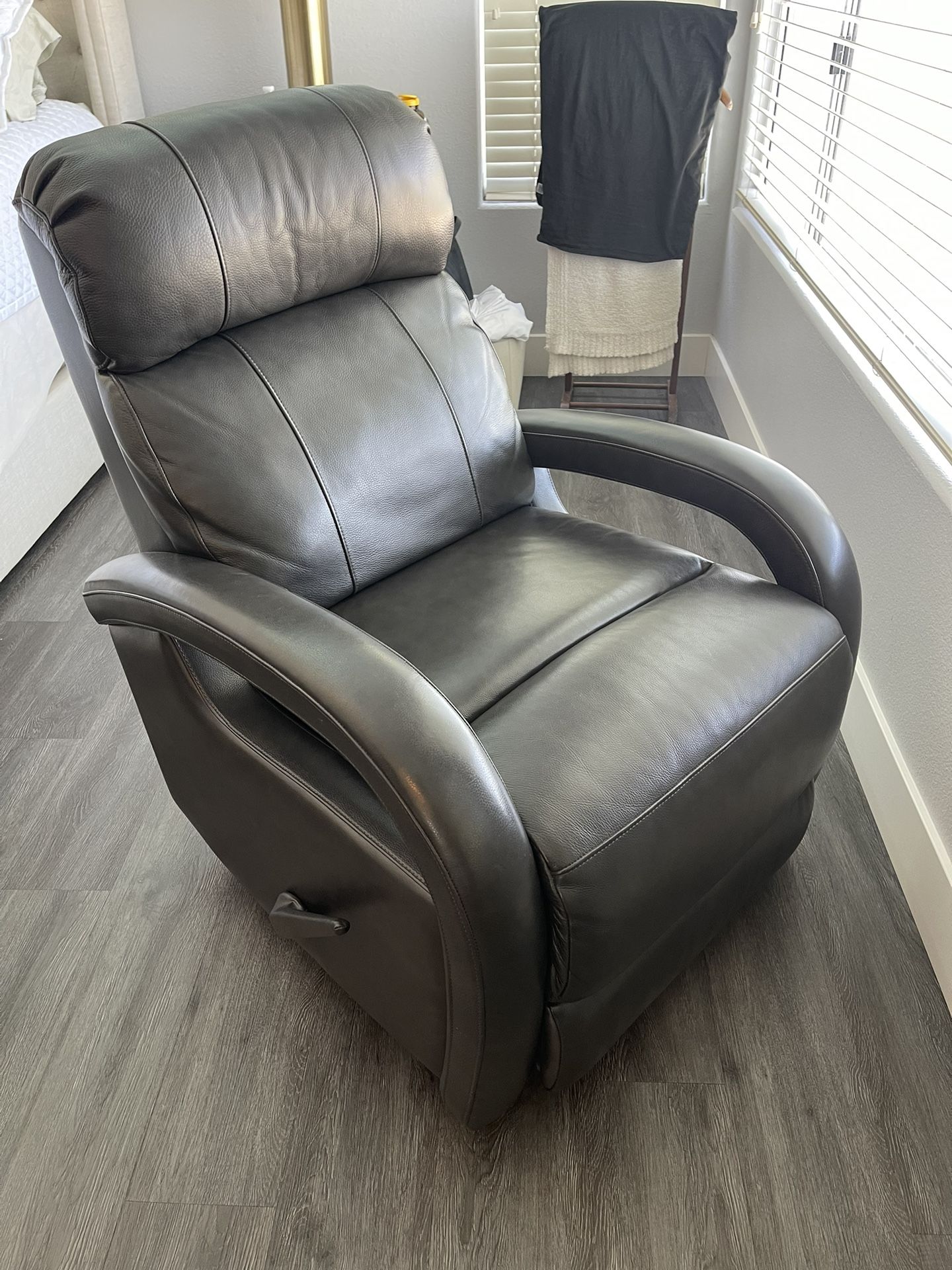 Costco rochester leather power swivel glider recliner deals