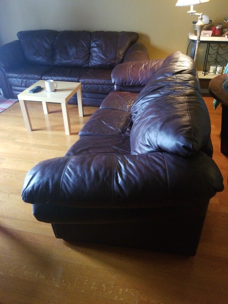 Two (2) Genuine Leather Couches for Sale in Chicago, IL OfferUp