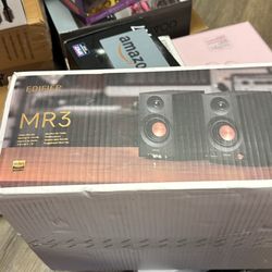 Mr3  Edifier Speakers 