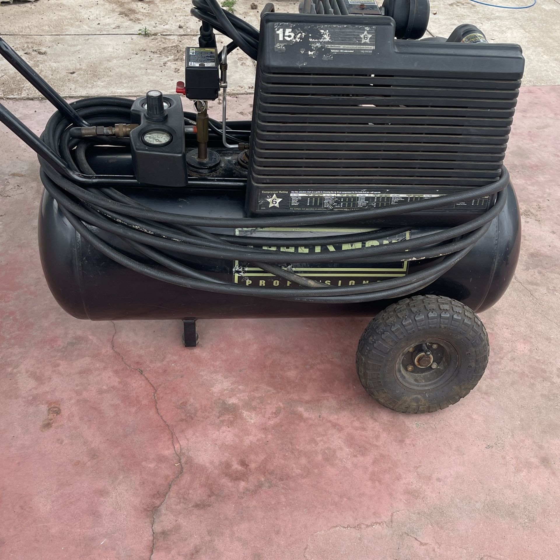Air Compressor 25 Gal