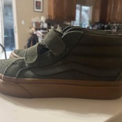 Boys Vans 2.5 Only Worn Once 