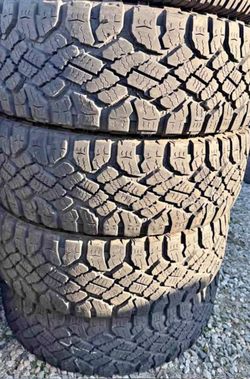 275/70/18 Goodyear vendo un set de llantas usadas excelente condiciones de vida las 4 ✅🤩I am selling a set of used tires, all 4 in excellent living c