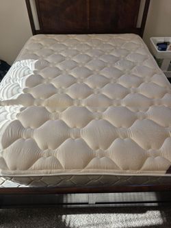 Used Queen Sized Mattress