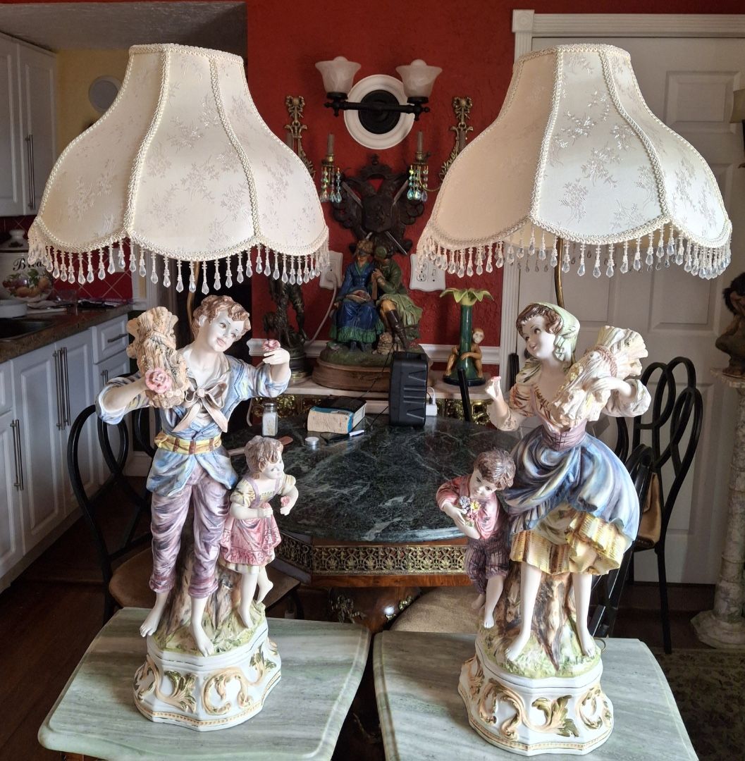Antique Capodimonte Lamps Pairs With Shade