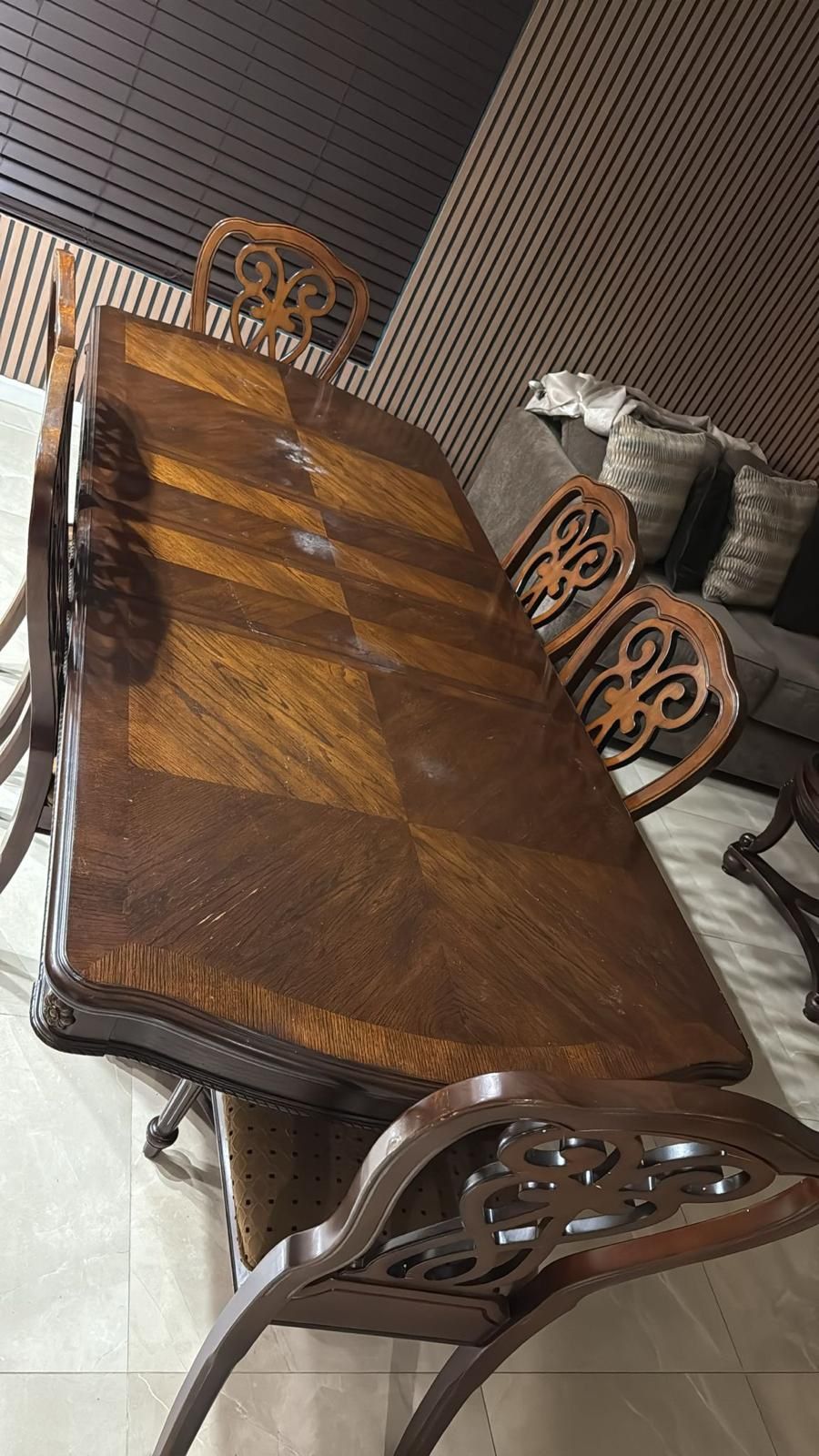 Dining Table And Chairs 