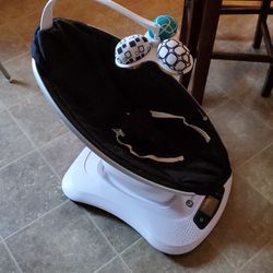 4moms Mamaroo 4 Baby Swing, Bluetooth Baby Rocker With 5 Unique Motions