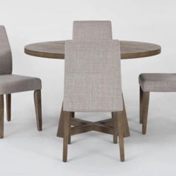 Round Table With 4 Chairs Included 