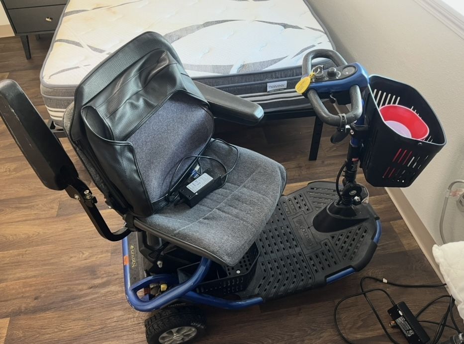 Scooter Golden technologies- $400
