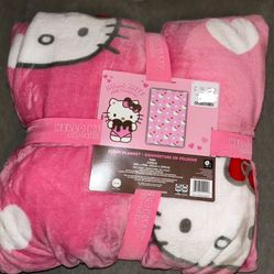 Hello kitty Valentine Blanket 