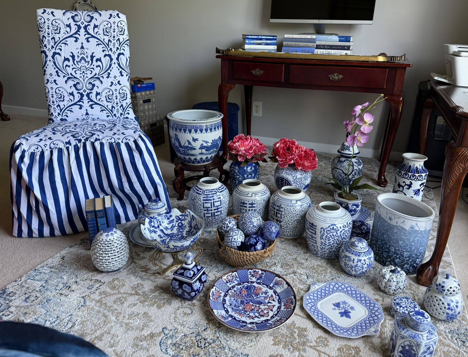Blue and White Chinoiserie Decor