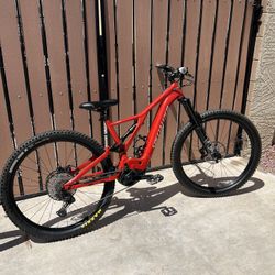 Specialized Red Levo Turbo Comp 29
