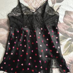 Victoria's Secret Black and Pink Heart nightgown