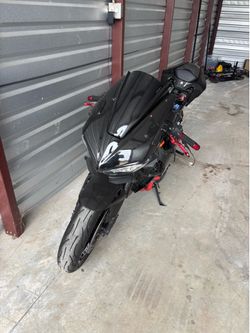 2018 cbr 1000rr part out