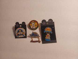  Disney Collectible Pin Lot