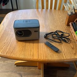 Panseba 4k Projector - amazing condition, used only twice