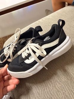 13.5 Youth Vans