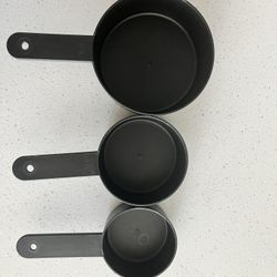 Measuring Cups And Spoons 