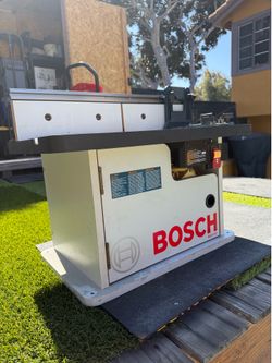 Bosch RA1171 Router Table w/ DeWalt Router – Excellent Condition