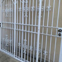 Security Gate With One Door