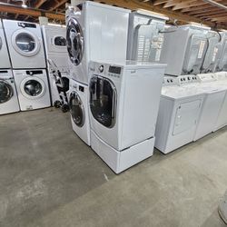 Huge Liquidation Sale Store Full Of Nice Refurbished Reconditioned Certified Washer Dryer Refrigerator Oven Stove Stackable  Samsung GE  Whirlpool LG 