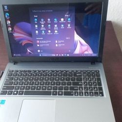 Asus X540LA-SI30205P 15.6-Inch Flagship Premium Laptop (Intel Core i3-5020U 2.2GHz Processor, 4GB DDR3,500GB SSD, Windows 11 Silver