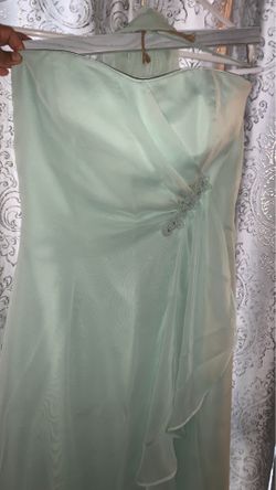 Beautiful Prom, brides maids, wedding dress pearl green size 3