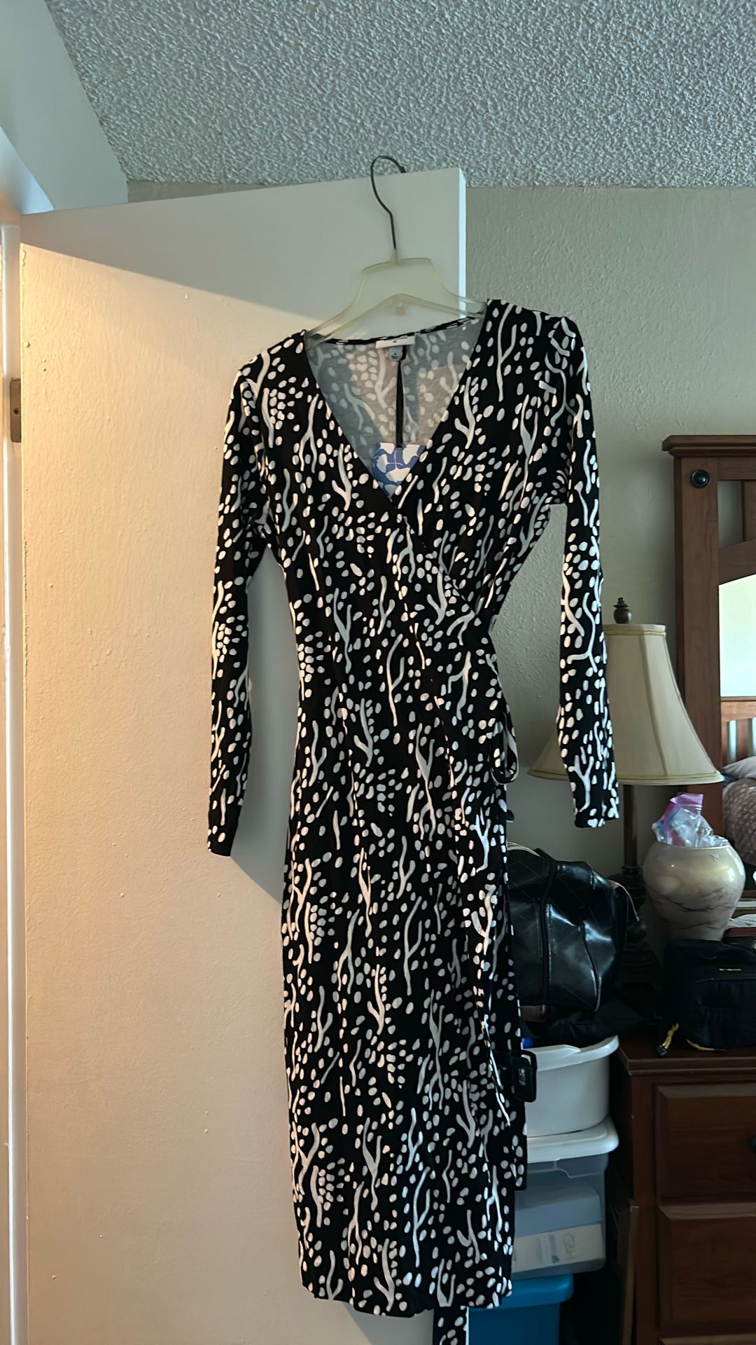Women Black and white Dress Size M