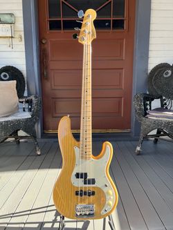 Fender Precision Bass Plus 1989 Ash Maple w/ Flats & Case