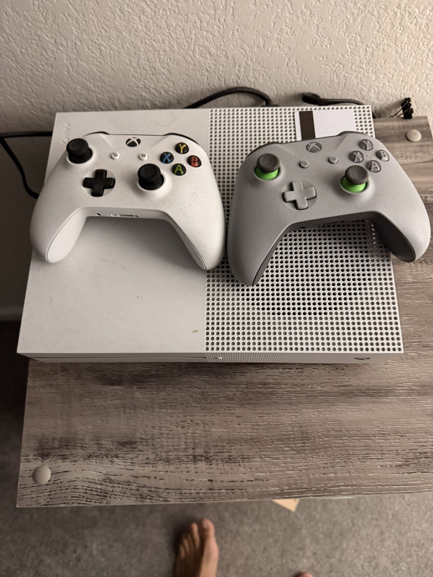 Xbox One S