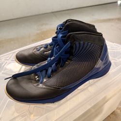 Basketball Shoes Men’s Size 10