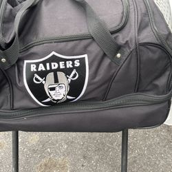 Raider Rolling Duffle Bag 