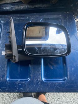 2005-2012 passenger side electric mirror