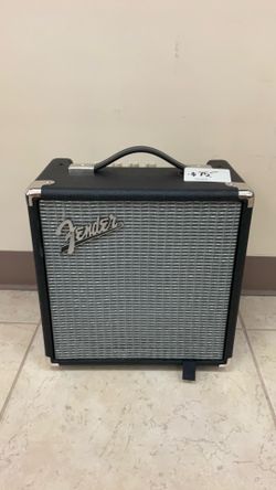 FENDER RUMBLE 15 GUITAR AMPLIFIER.