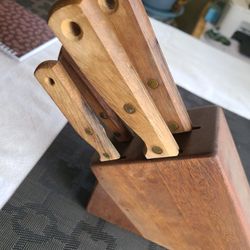 Knife Set With Holder