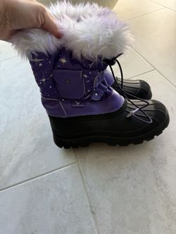 Girls Snow Boots Size 2